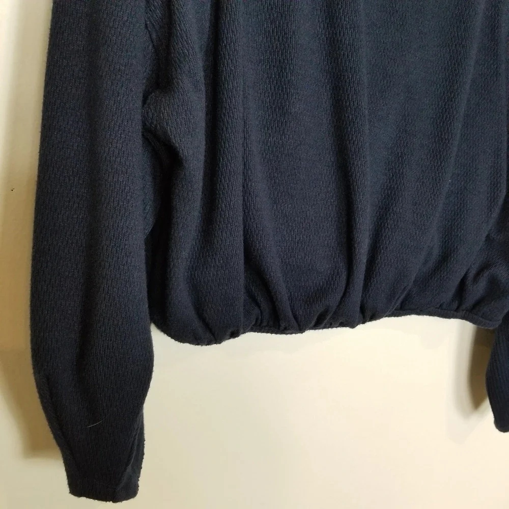 Free People Cuddle Bubble Long Sleeve Slouchy Fit Top‎ Sweater Sz M Navy